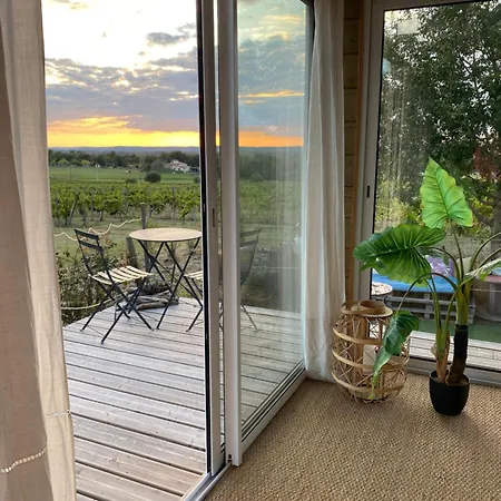 Bubulles Dans Les Vignes Domek alpejski Le Fieu (Gironde)